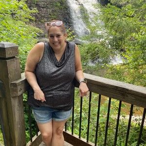 Meet your Posher, Megan